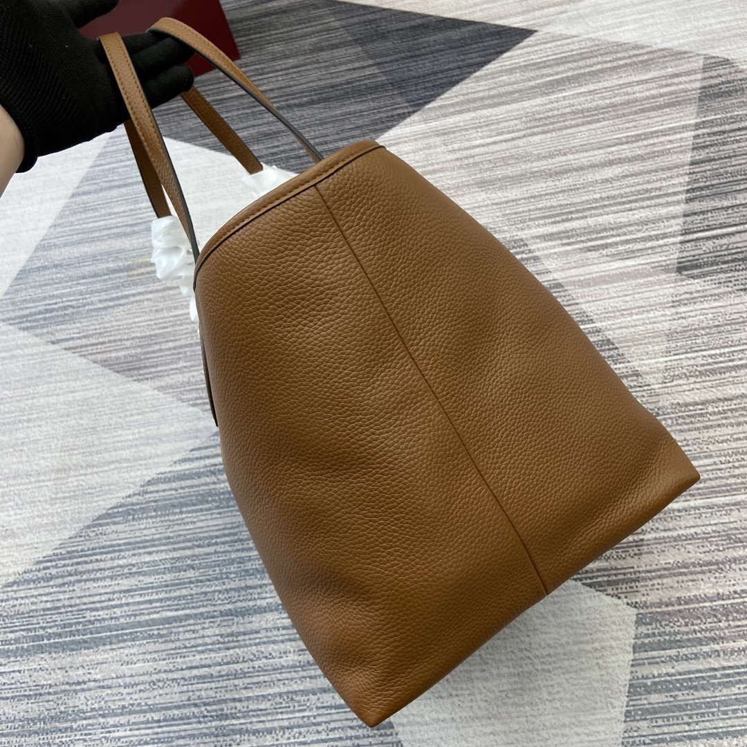 Gucci 839112 Gucci Totissima Large Reversible Tote Bag Brown - Default Title - View 4