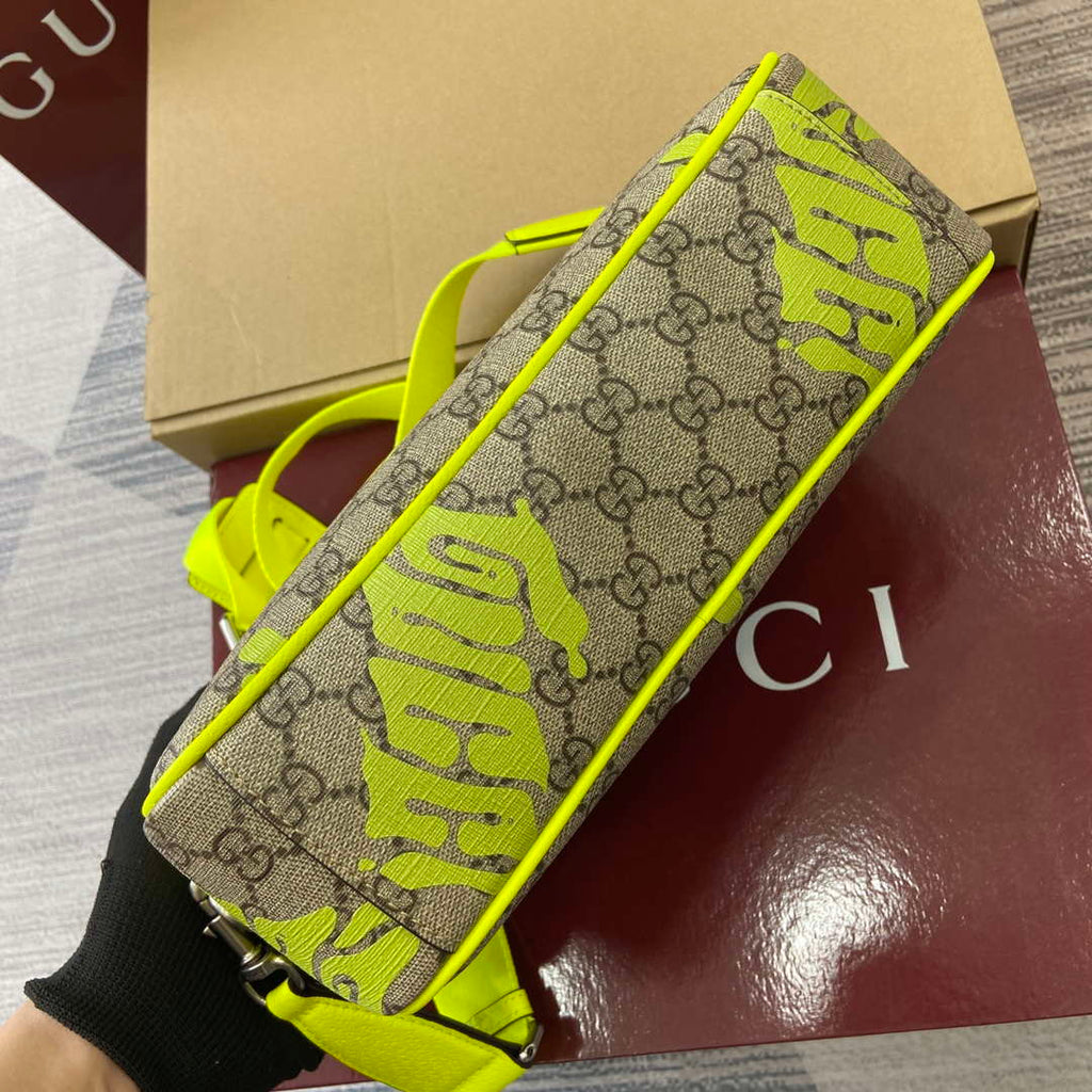 Gucci 839380 Medium Crossbody Bag With Print Acid green