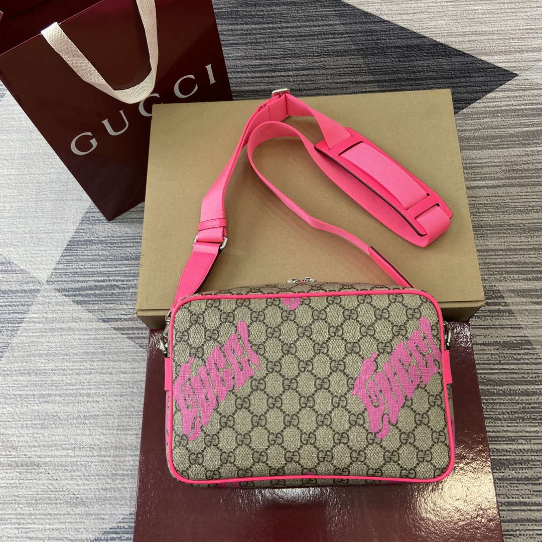 Gucci 839380 Medium Crossbody Bag With Print Bright pink - Default Title - View 1