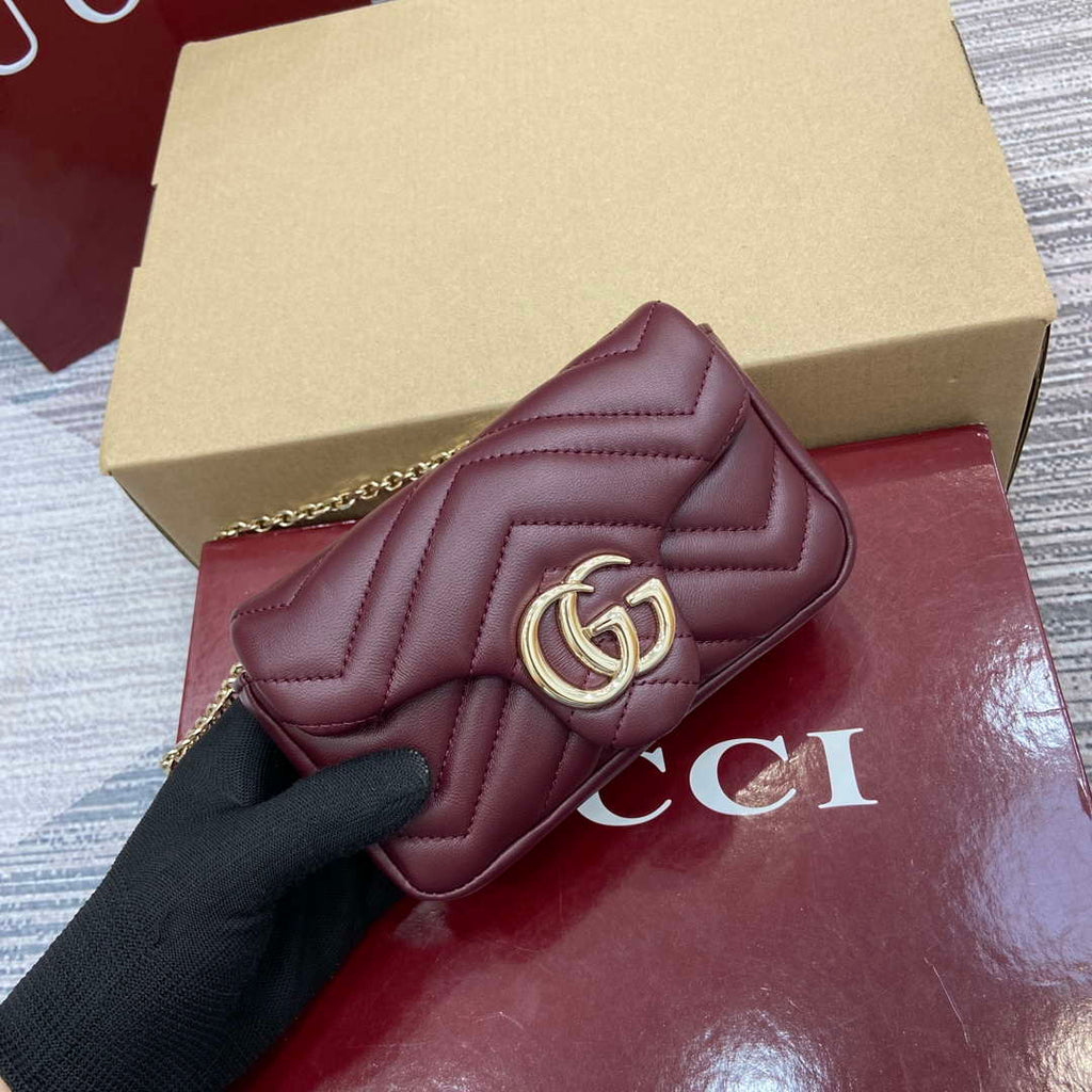 Gucci 841290 GG Marmont Mini Shoulder Bag Ancora red