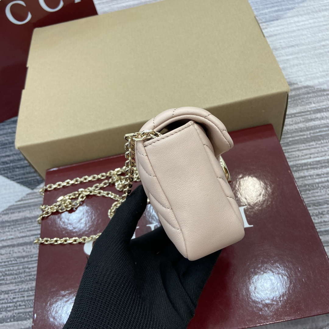 Gucci 841290 GG Marmont Mini Shoulder Bag Light pink