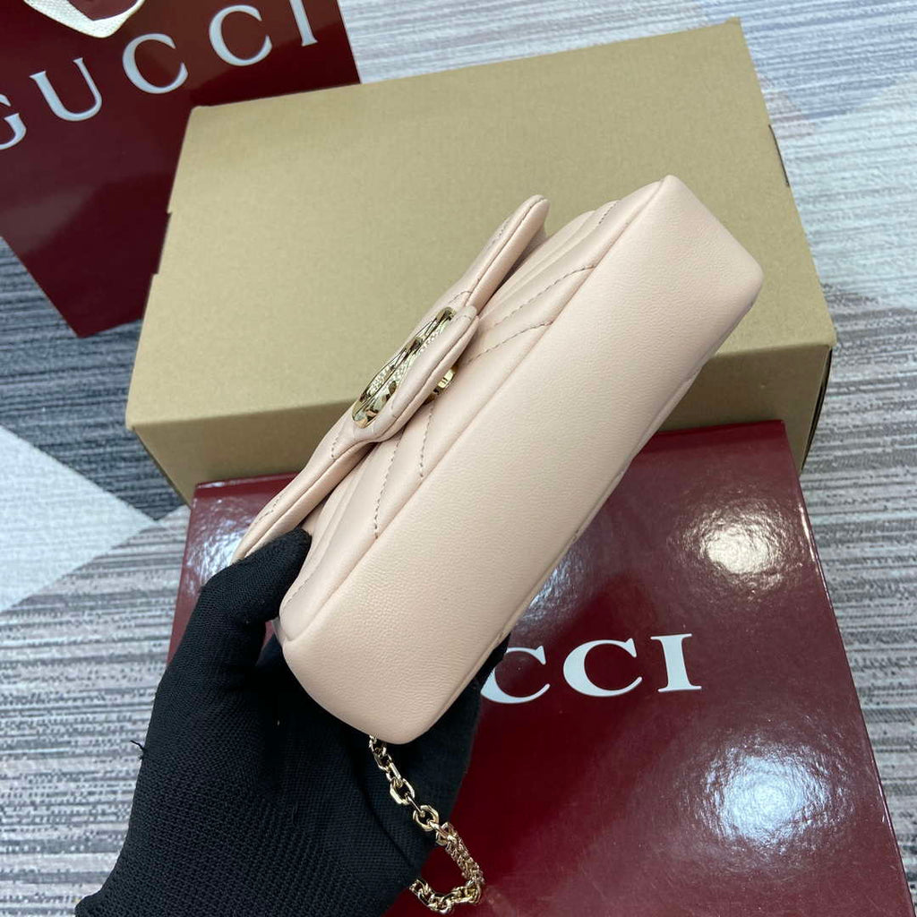 Gucci 841290 GG Marmont Mini Shoulder Bag Light pink