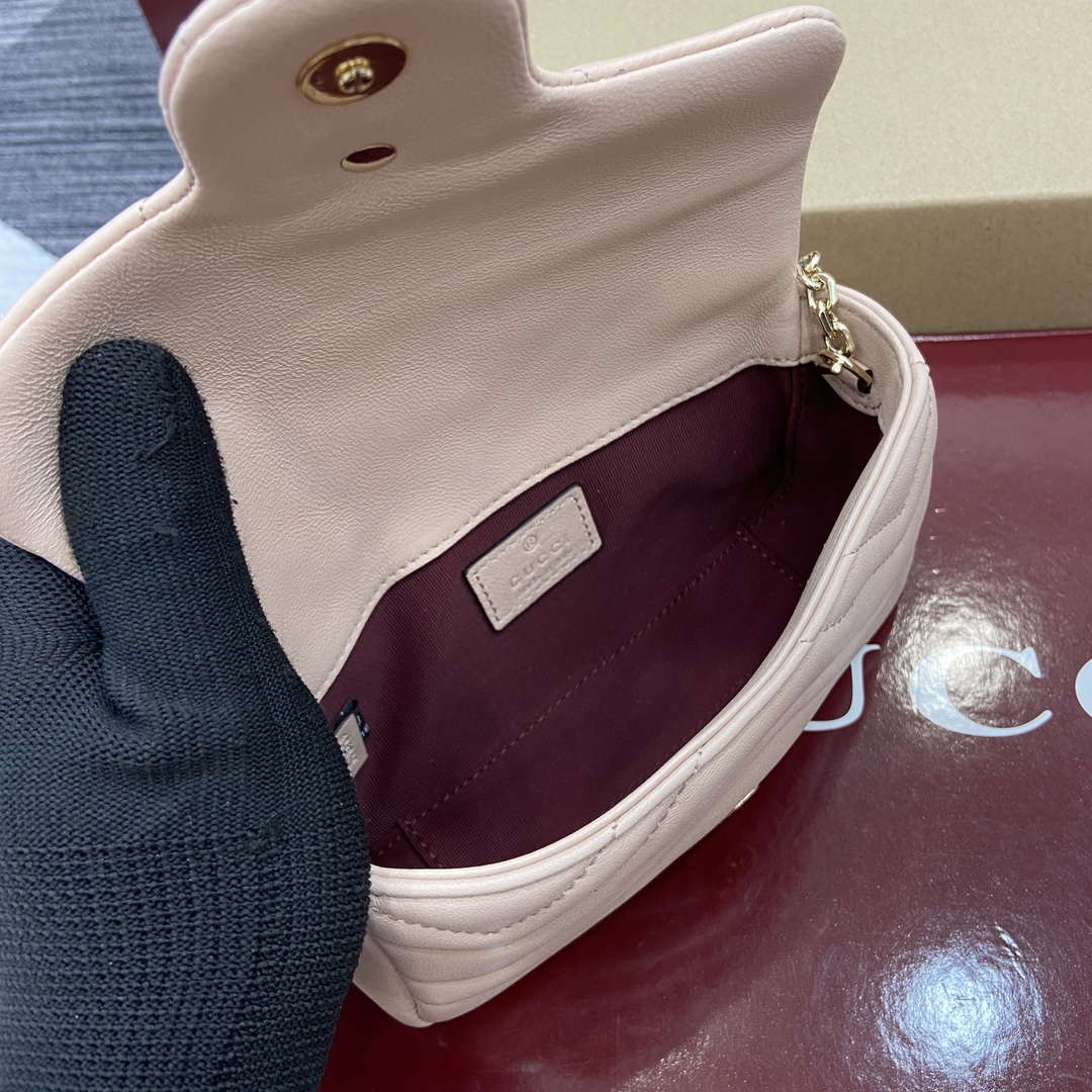 Gucci 841290 GG Marmont Mini Shoulder Bag Light pink