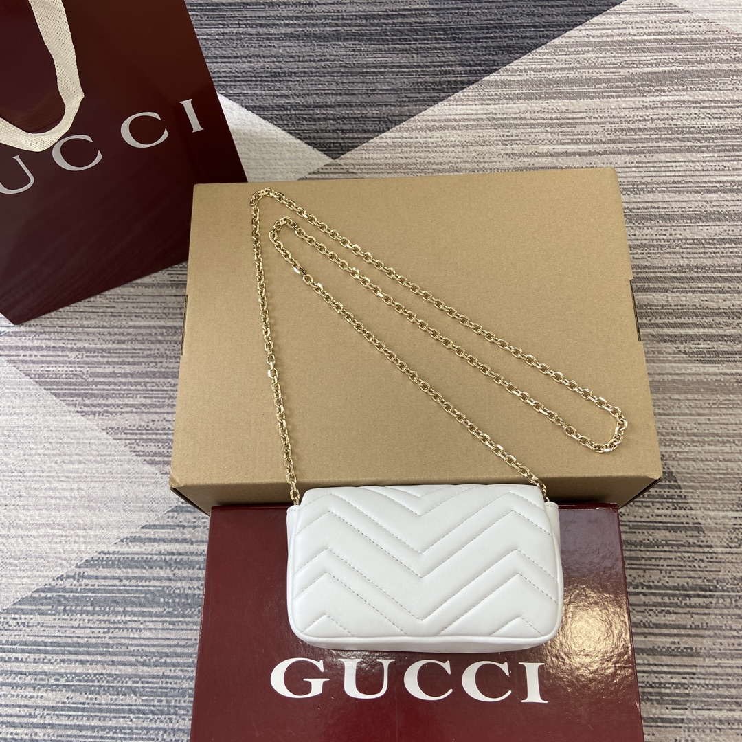 Gucci 841290 GG Marmont Mini Shoulder Bag White