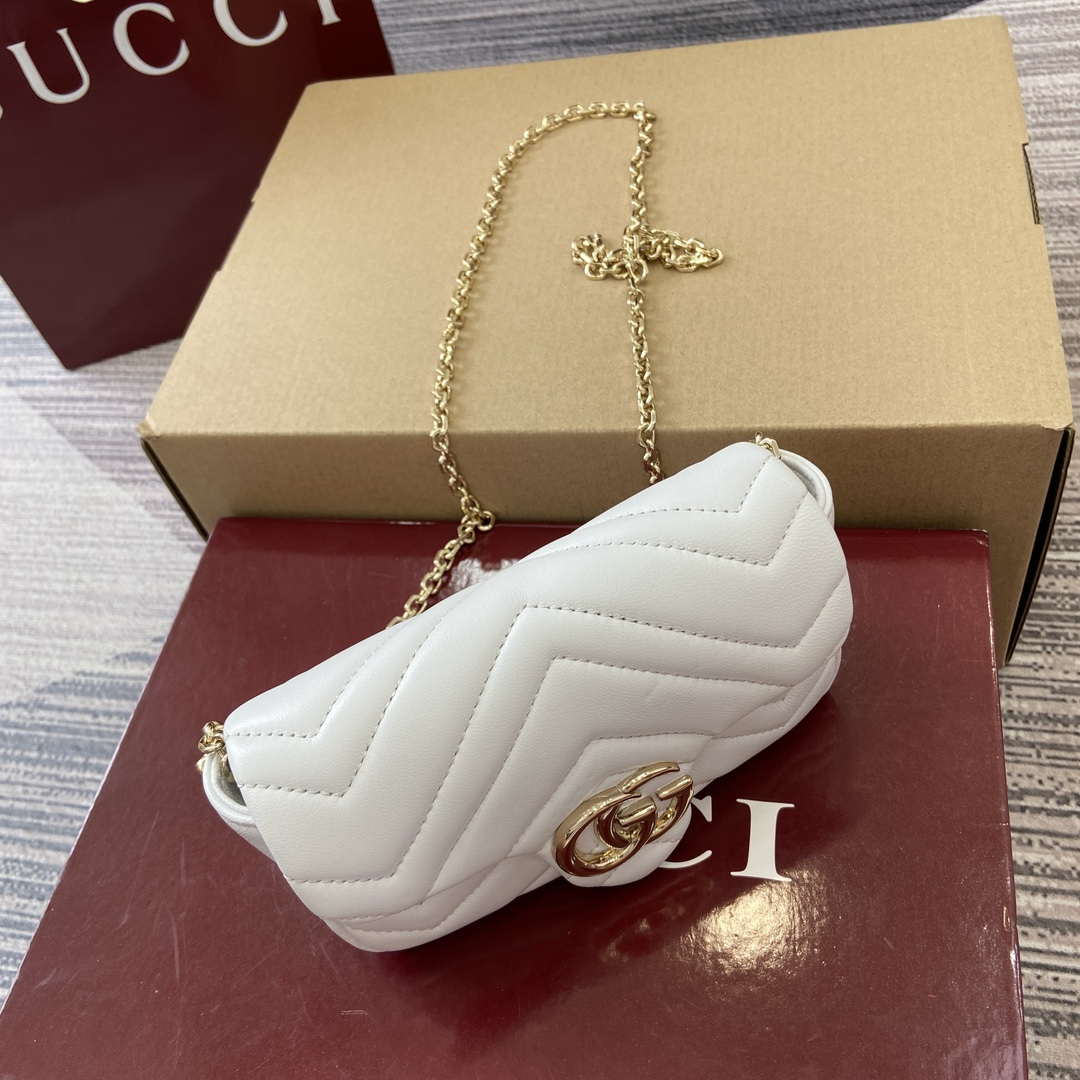 Gucci 841290 GG Marmont Mini Shoulder Bag White