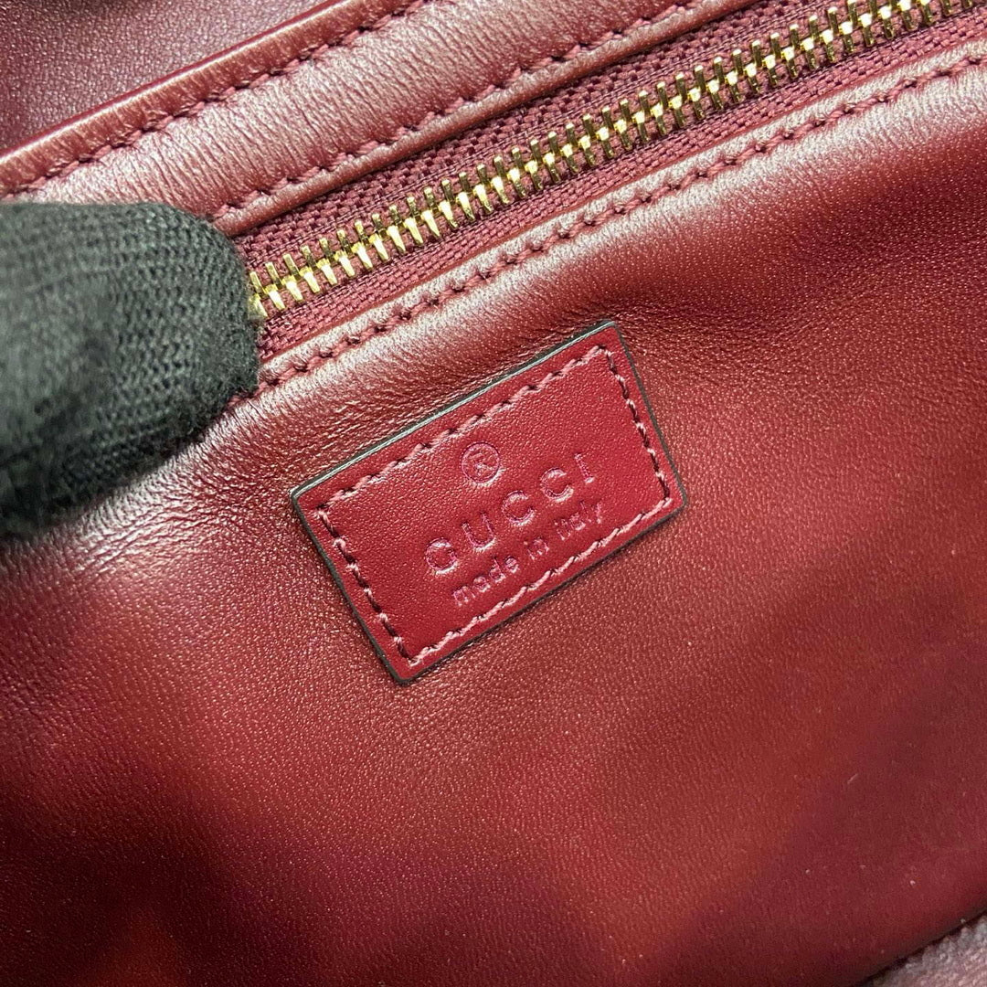 Gucci 846705 Gucci Siena Small Shoulder Bag Ancora red