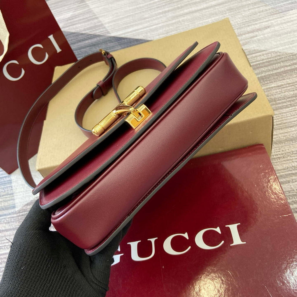 Gucci 846705 Gucci Siena Small Shoulder Bag Ancora red