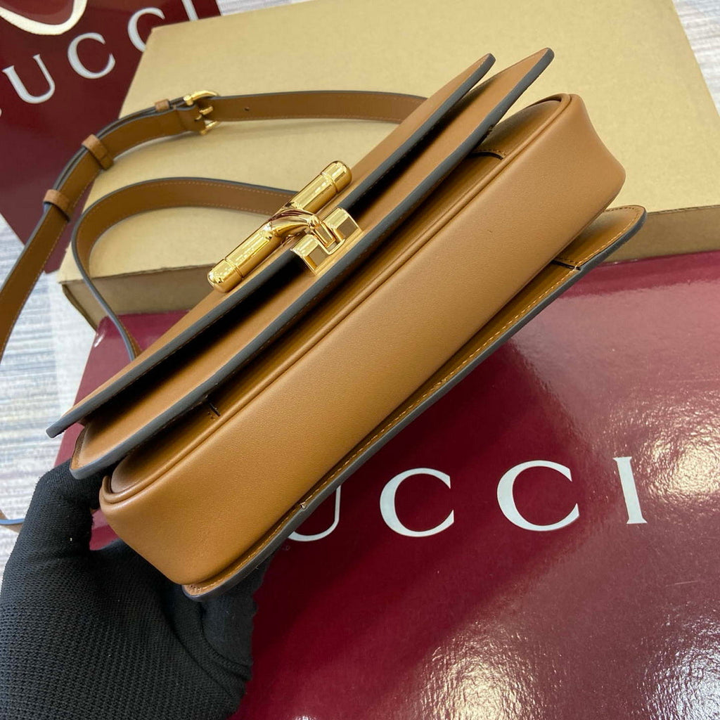 Gucci 846705 Gucci Siena Small Shoulder Bag Brown