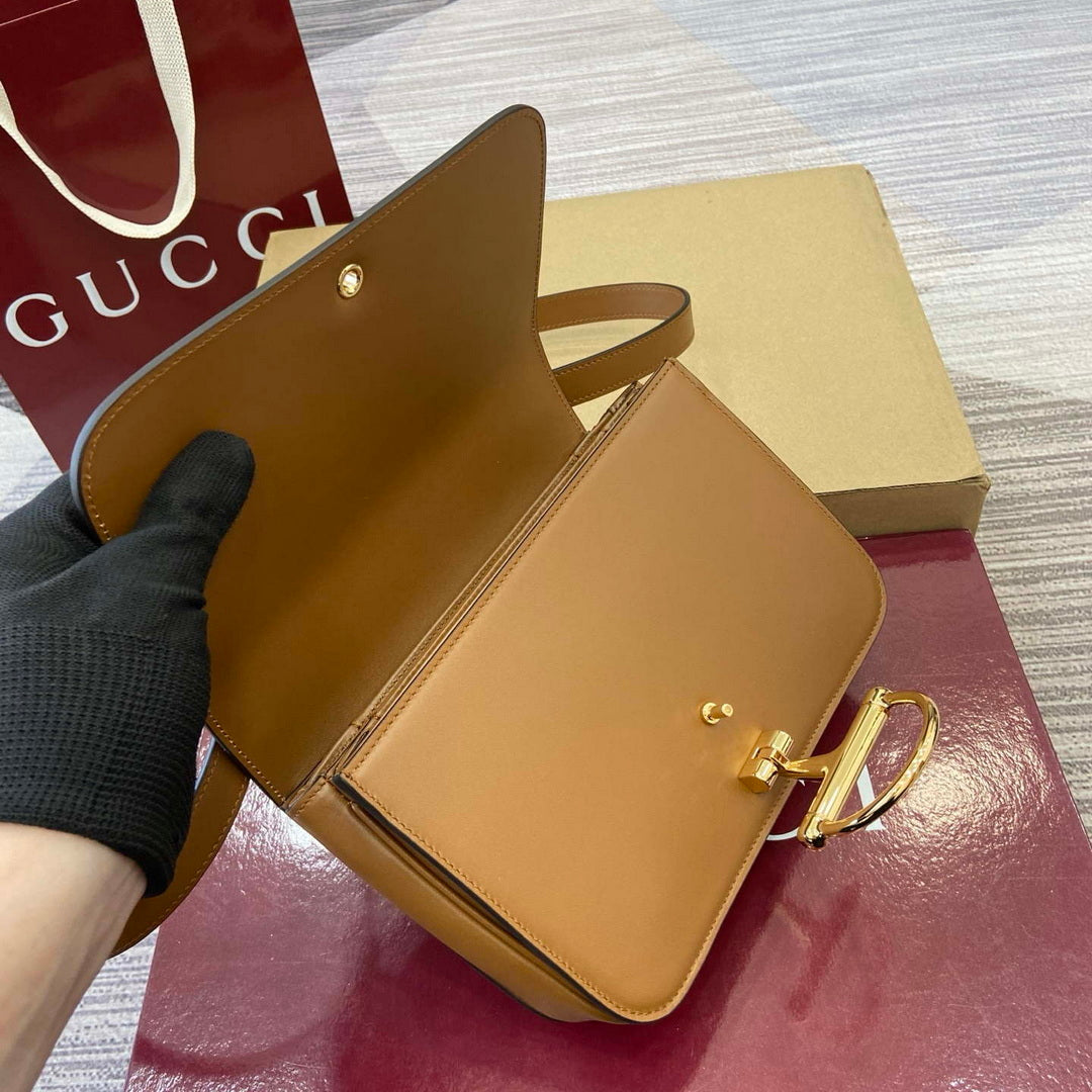 Gucci 846705 Gucci Siena Small Shoulder Bag Brown