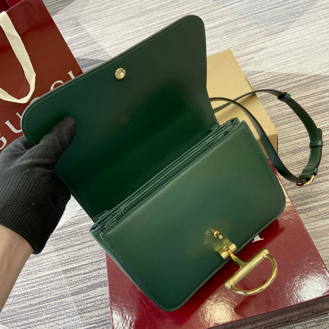 Gucci 846705 Gucci Siena Small Shoulder Bag Green