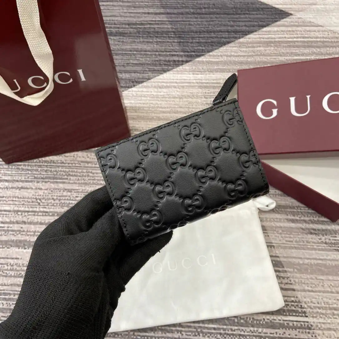 Gucci 847207 GG Emblem card case Rosso Ancora Black GG leather