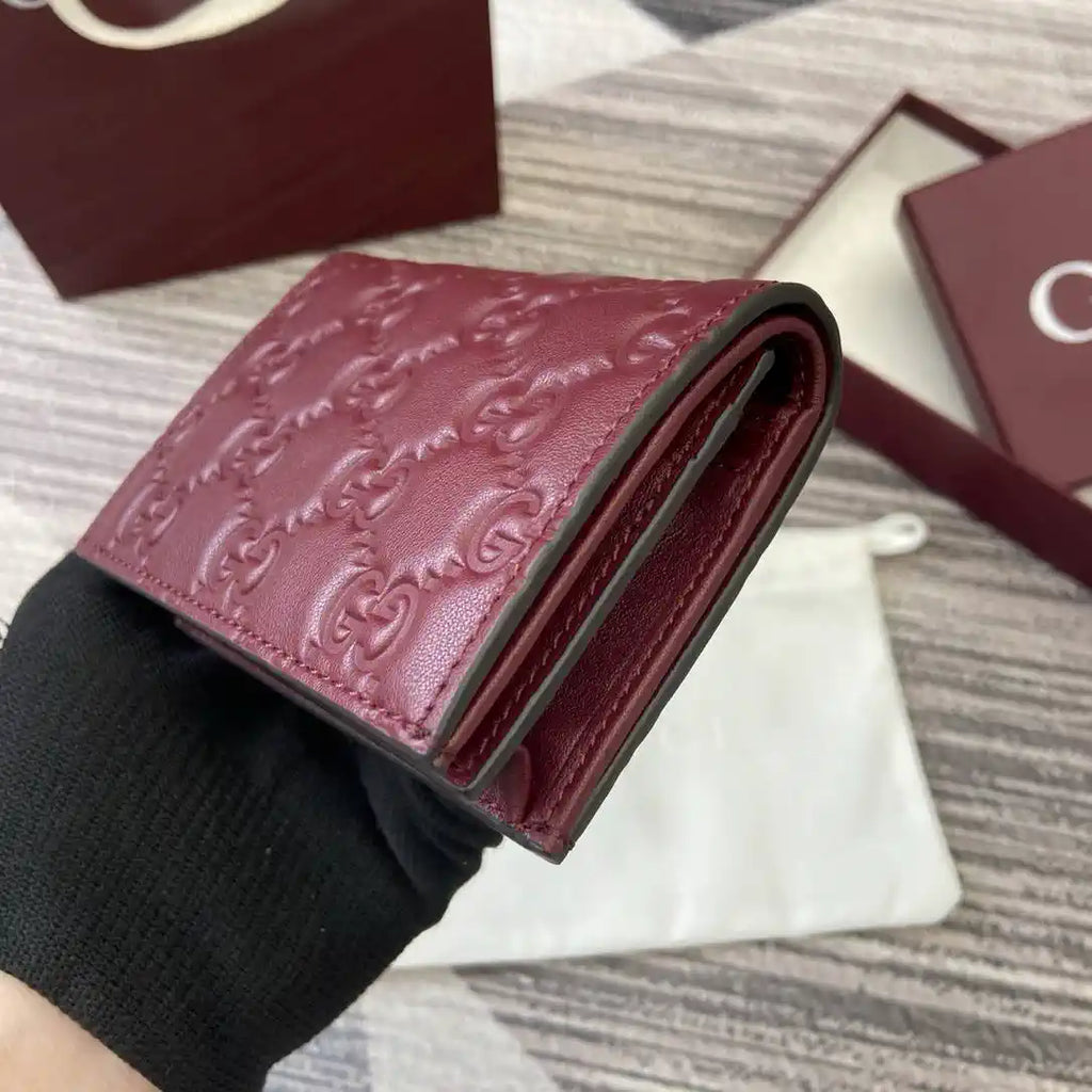Gucci 847207 GG Emblem small wallet Rosso Ancora red GG leather