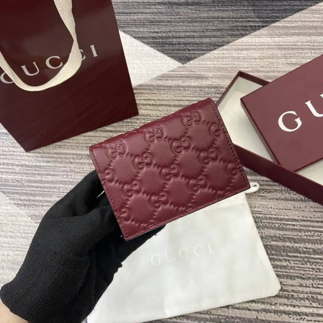 Gucci 847207 GG Emblem small wallet Rosso Ancora red GG leather