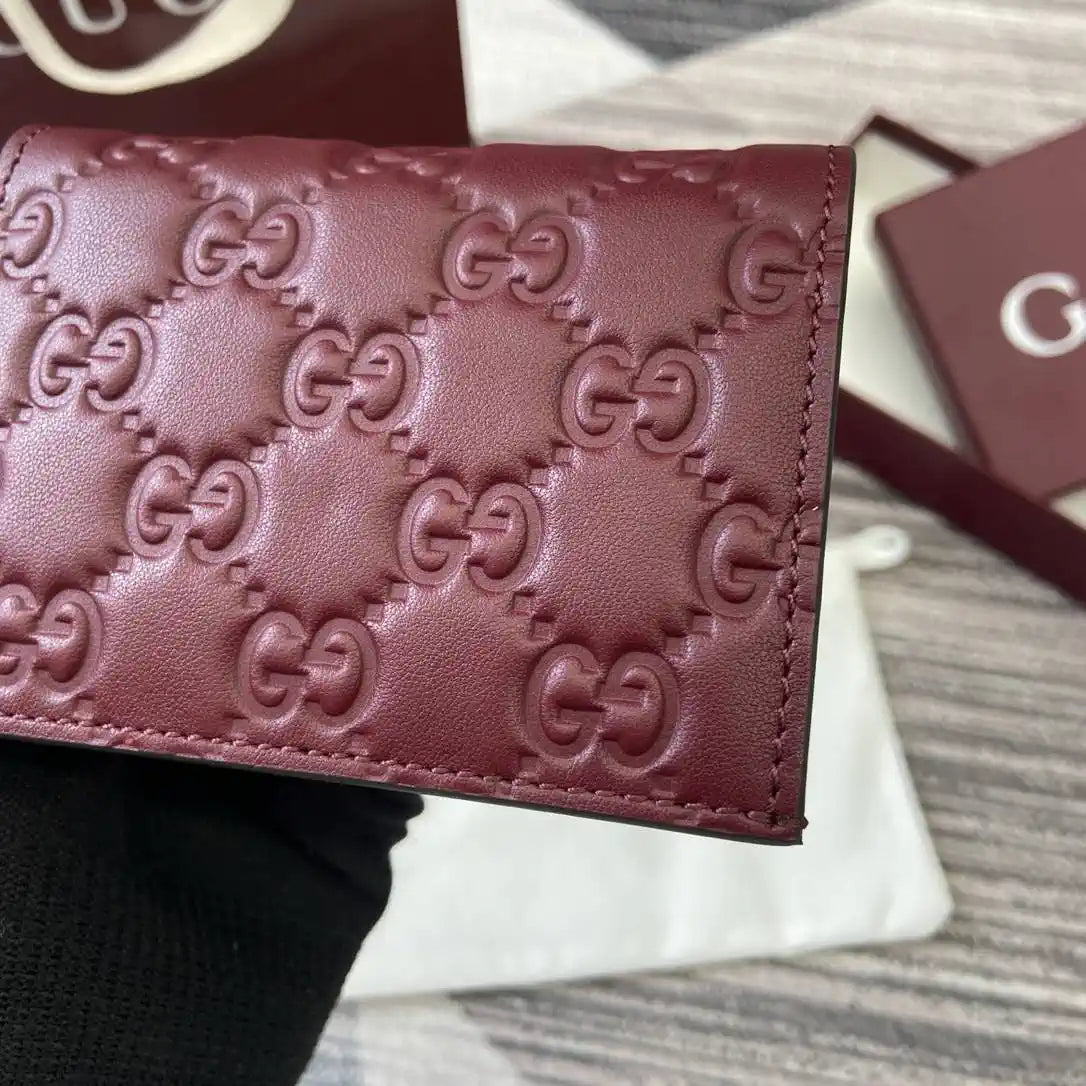 Gucci 847207 GG Emblem small wallet Rosso Ancora red GG leather
