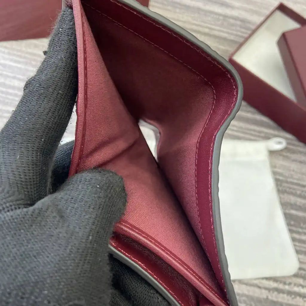 Gucci 847207 GG Emblem small wallet Rosso Ancora red GG leather