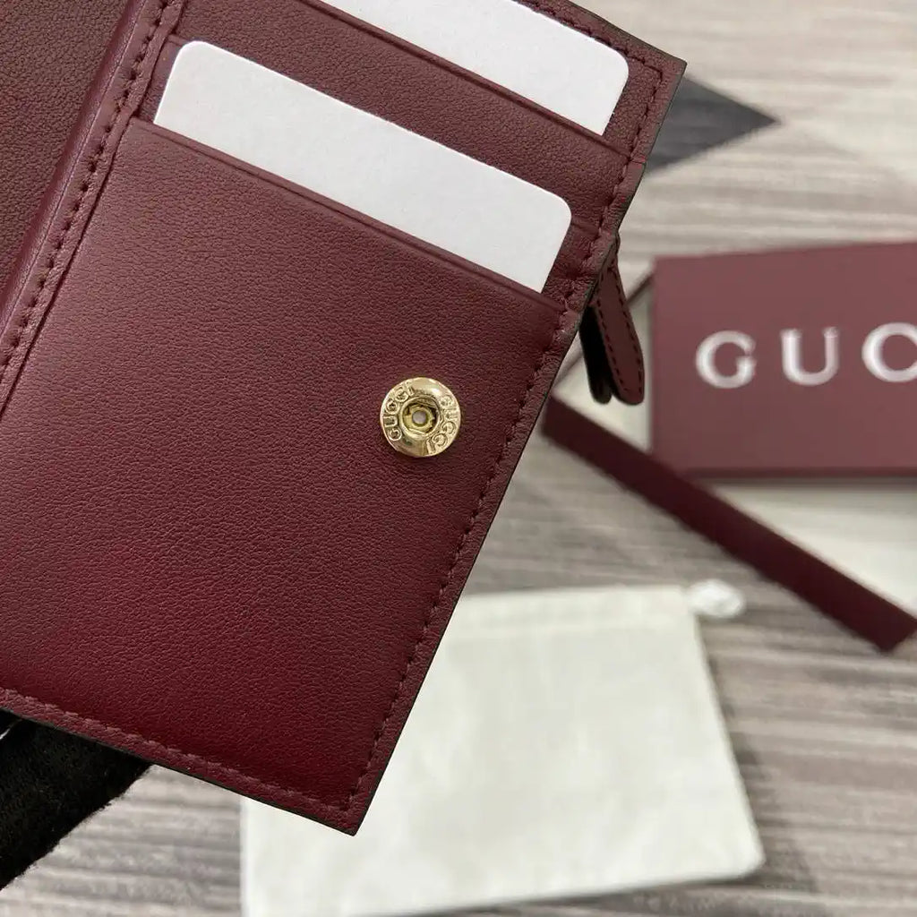 Gucci 847208 GG Emblem small wallet Rosso Ancora red GG leather