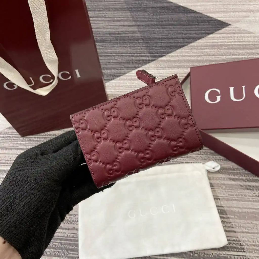 Gucci 847208 GG Emblem small wallet Rosso Ancora red GG leather