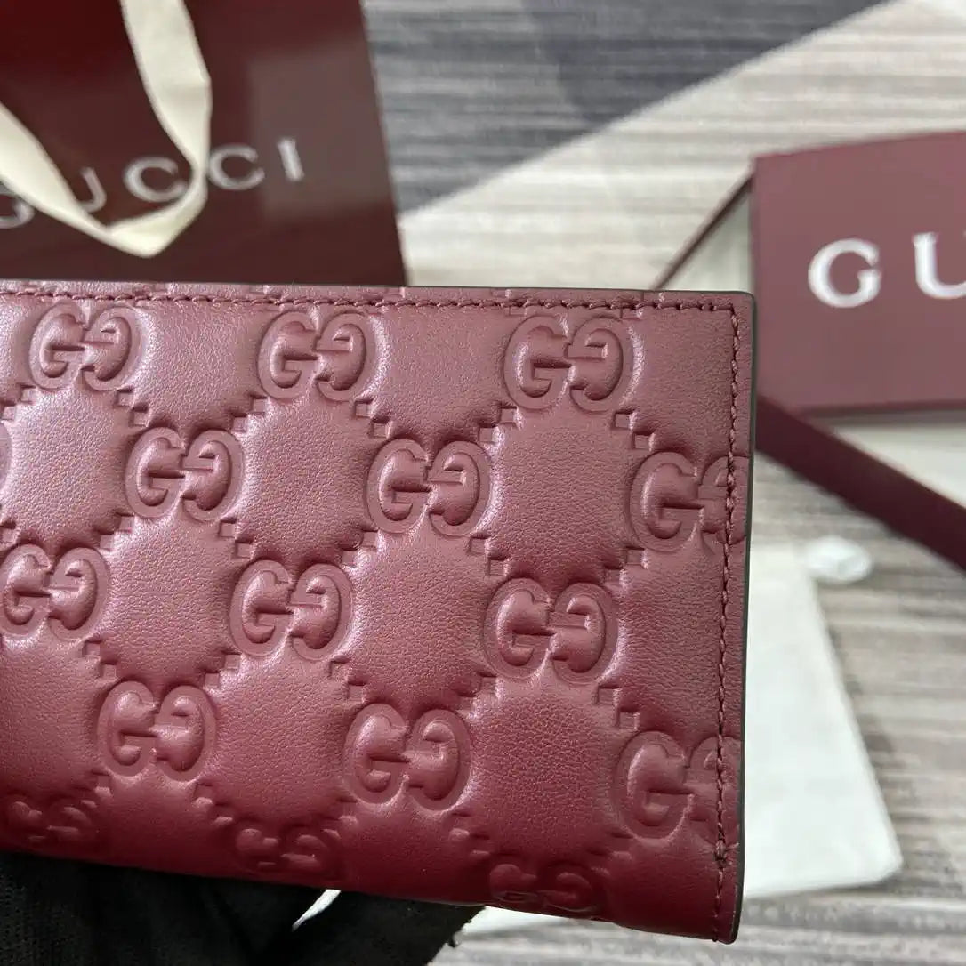 Gucci 847208 GG Emblem small wallet Rosso Ancora red GG leather
