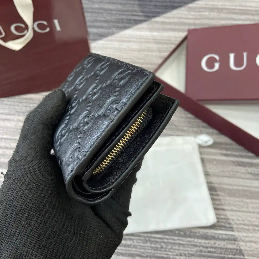 Gucci 847208 GG Emblem small wallet Rosso Black GG leather