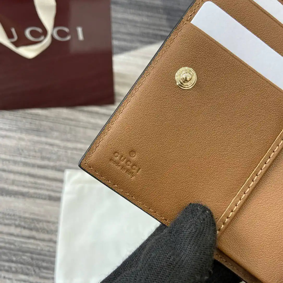 Gucci 847208 GG Emblem small wallet Rosso Brown GG leather