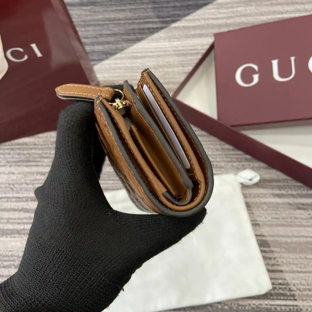 Gucci 847208 GG Emblem small wallet Rosso Brown GG leather