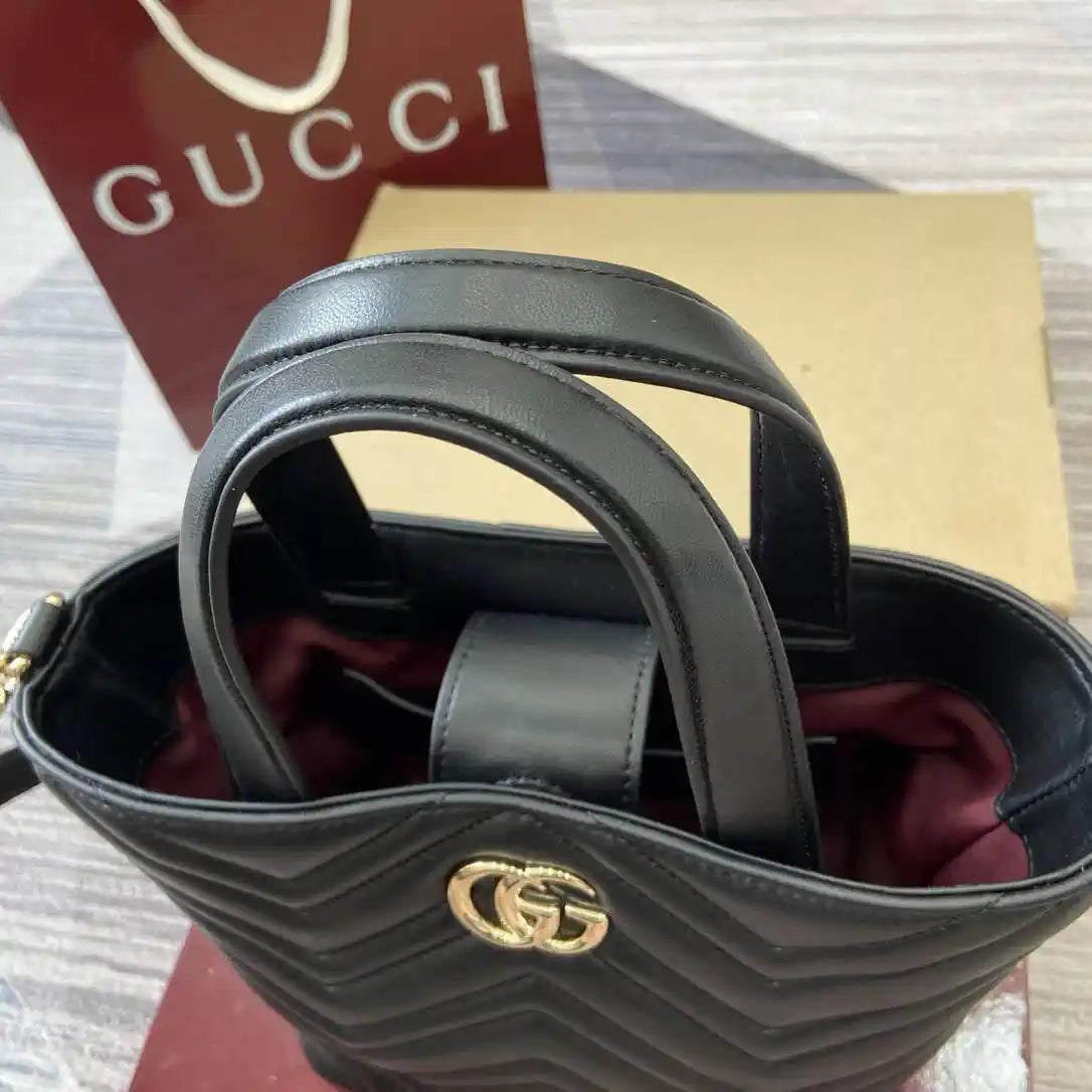 Gucci 847386 Gucci Betty mini tote bag Black