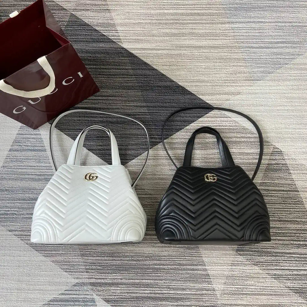 Gucci 847387 Gucci Betty medium tote bag Black