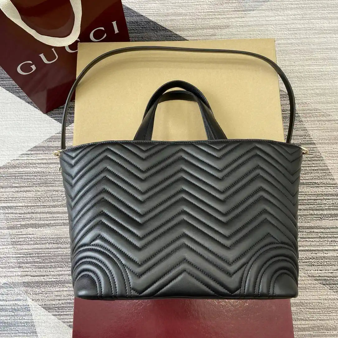 Gucci 847387 Gucci Betty medium tote bag Black
