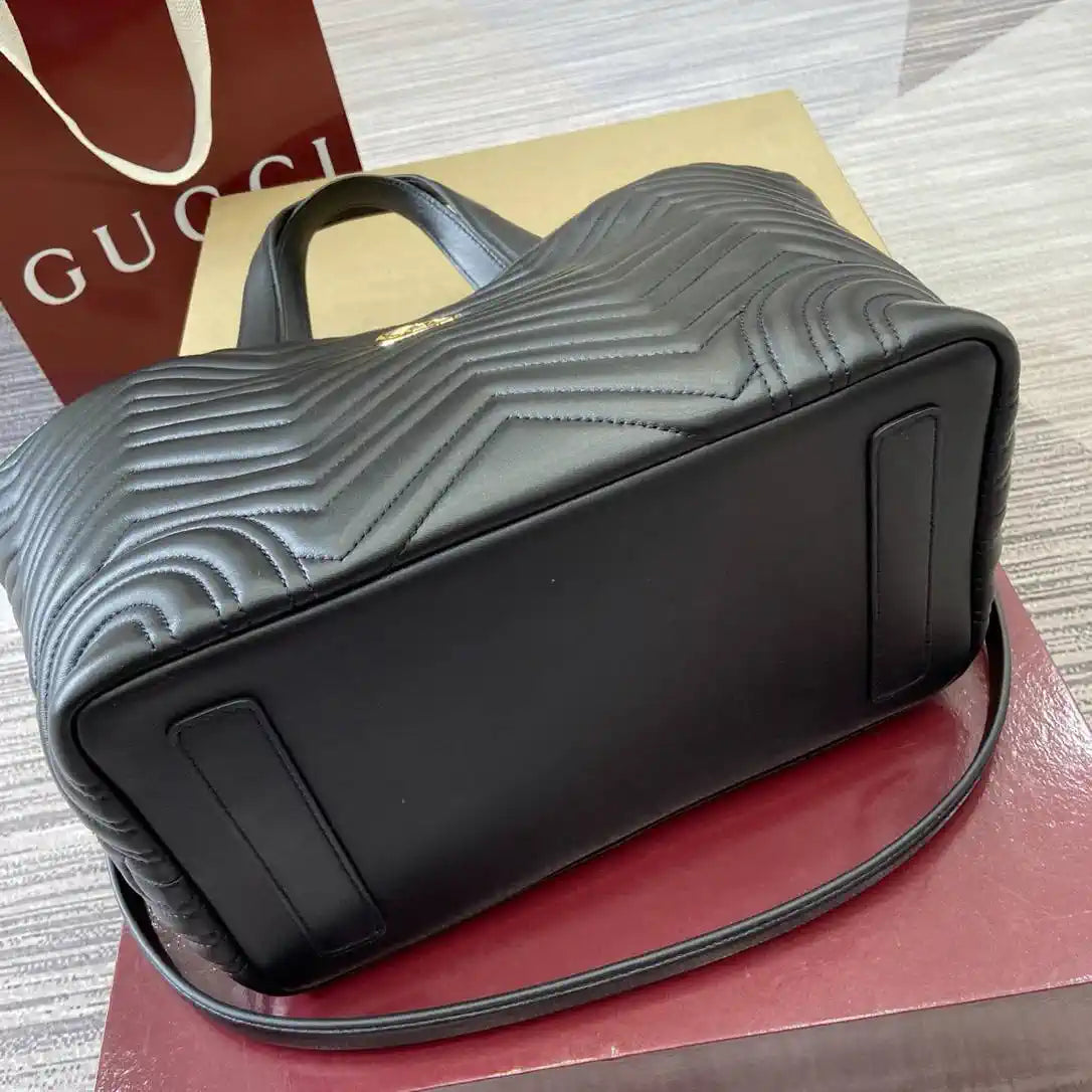 Gucci 847387 Gucci Betty medium tote bag Black