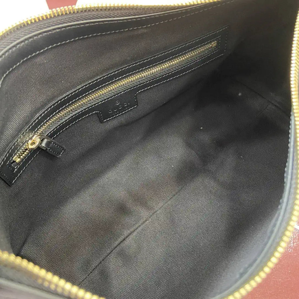 Gucci 847449 GG Emblem medium shoulder bag Black