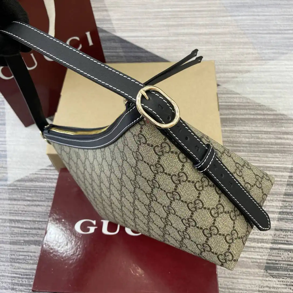 Gucci 847449 GG Emblem medium shoulder bag Beige and Black