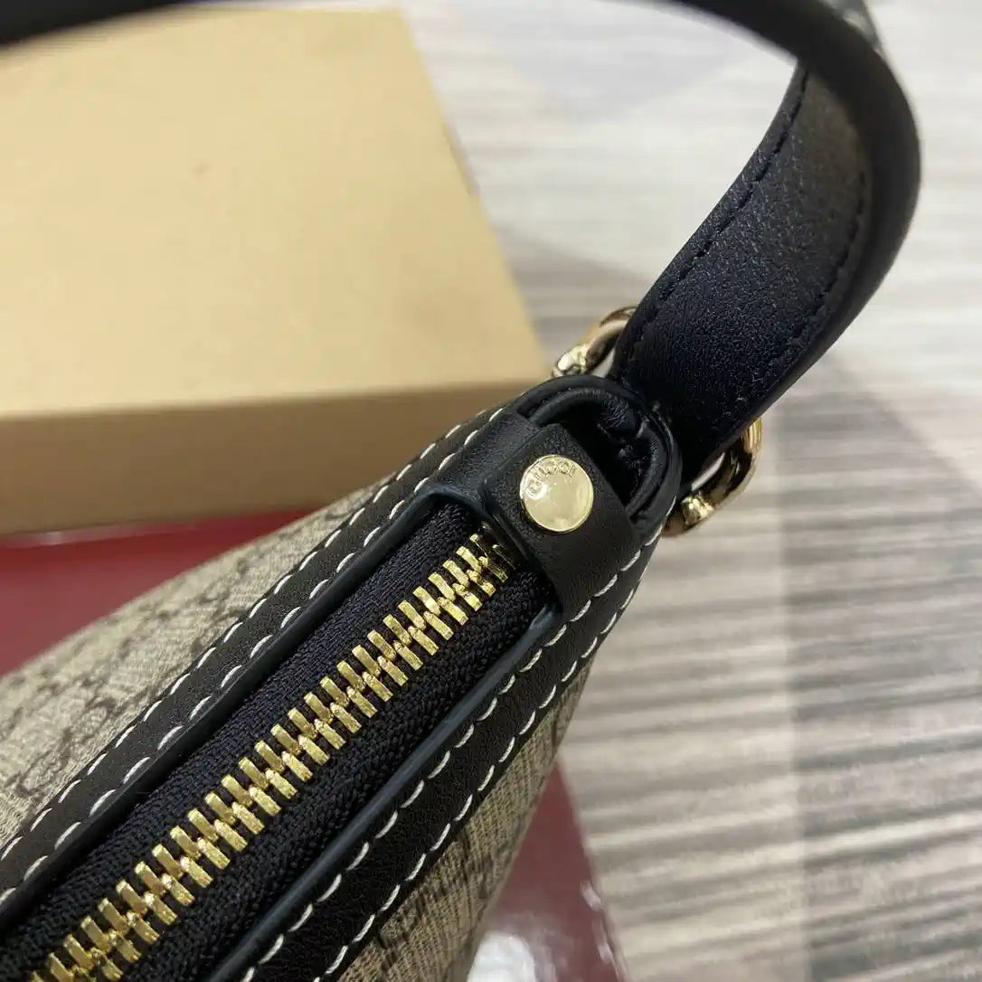 Gucci 847449 GG Emblem medium shoulder bag Beige and Black