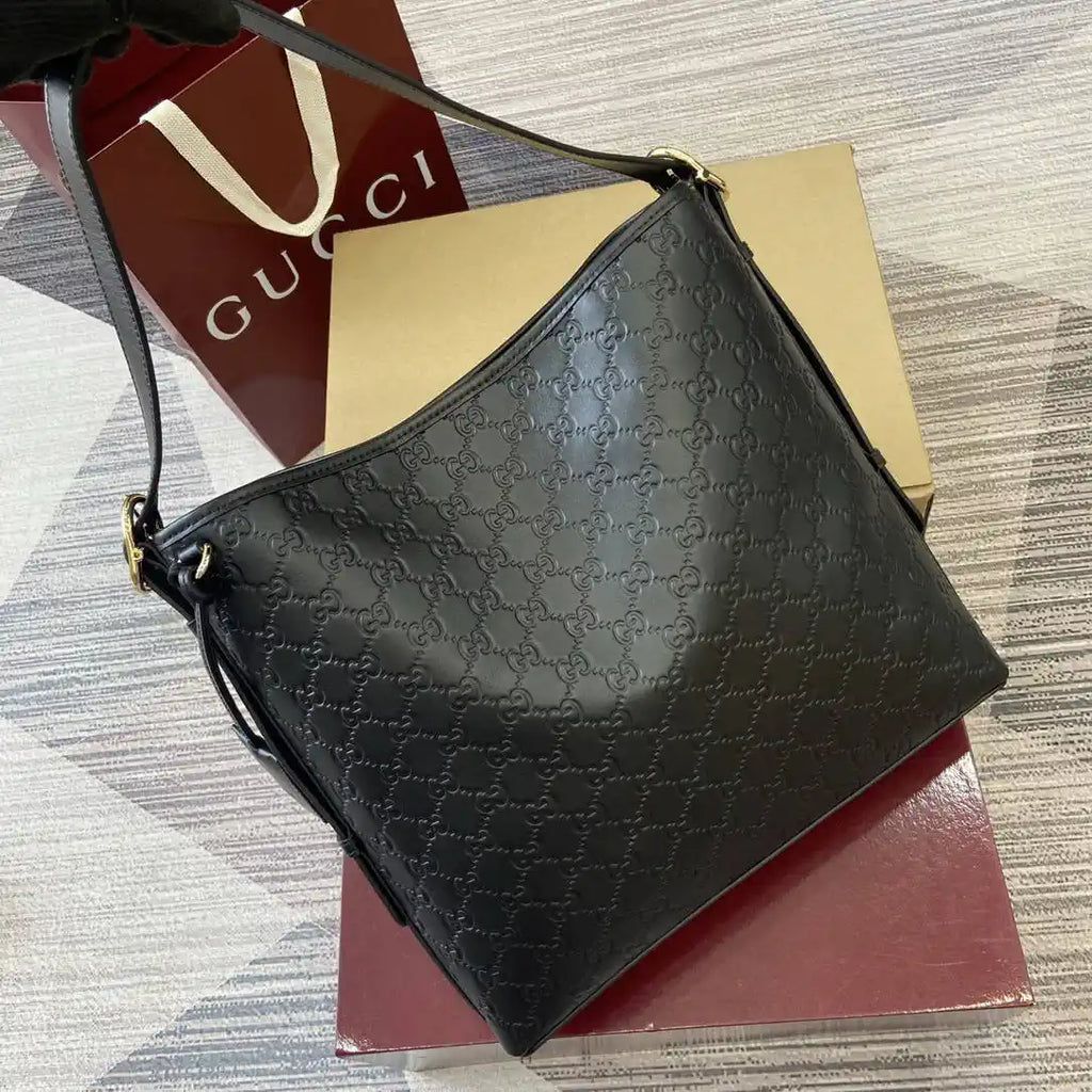 Gucci 847452 GG Emblem medium shoulder bag black GG leather