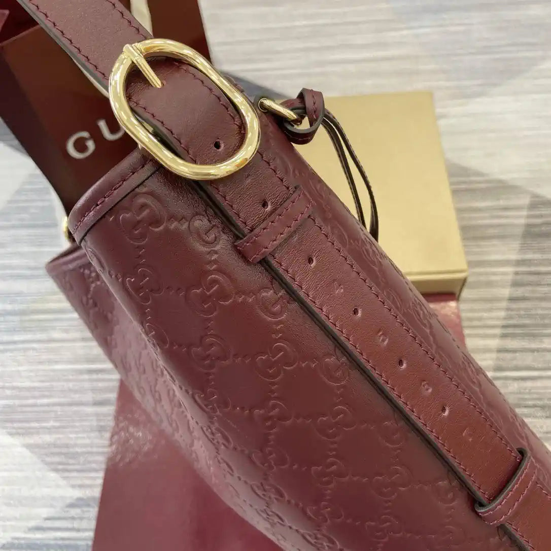 Gucci 847452 GG Emblem medium shoulder bag Red GG leather