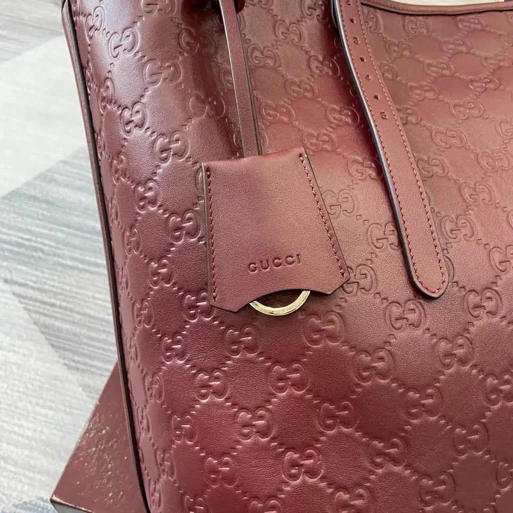 Gucci 847455 GG Emblem Large tote bag Red