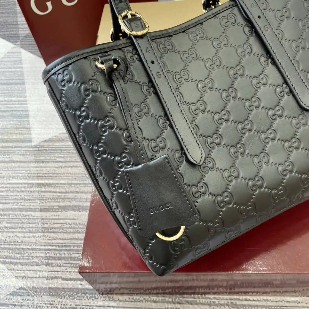 Gucci 847456 GG Emblem medium tote bag Black