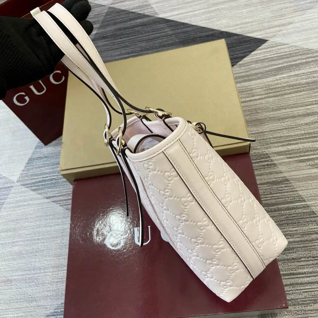 Gucci 847456 GG Emblem medium tote bag Light Pink GG leather
