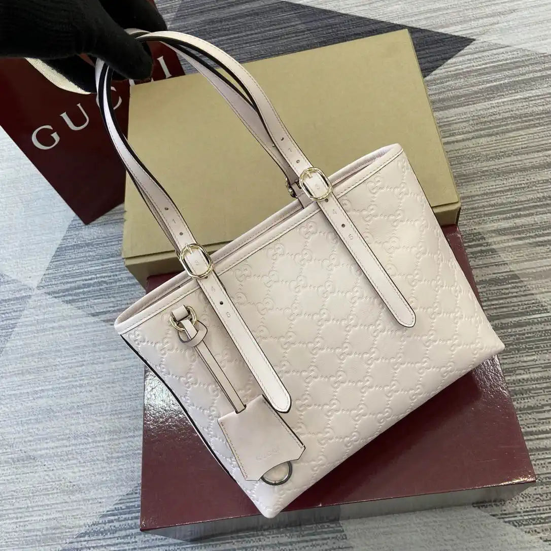 Gucci 847456 GG Emblem medium tote bag Light Pink GG leather