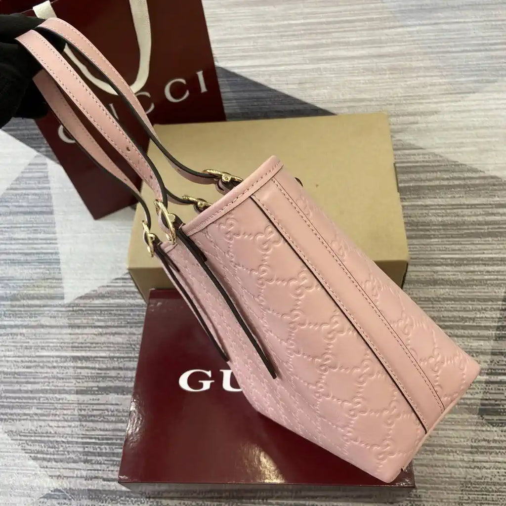 Gucci 847456 GG Emblem medium tote bag Pink