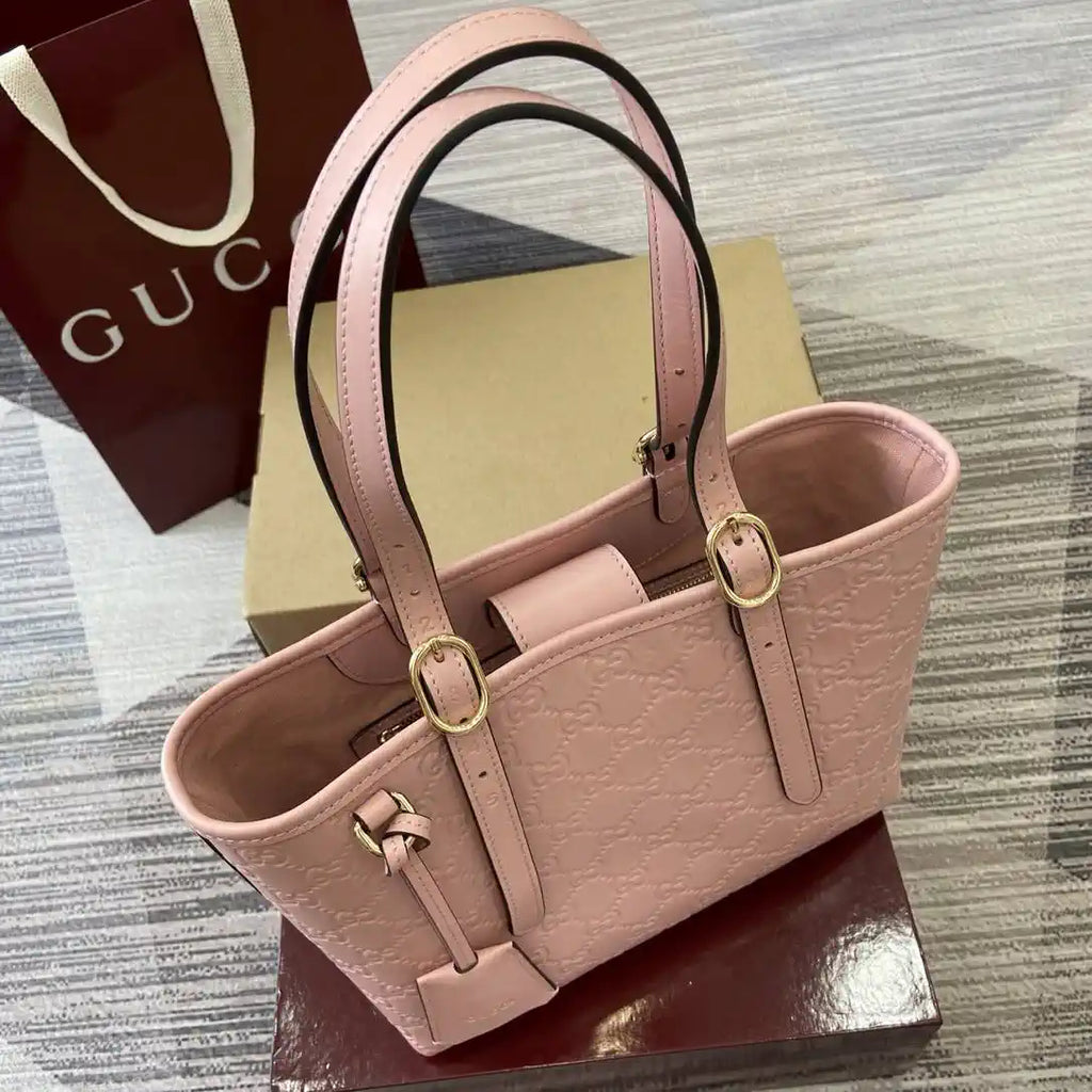 Gucci 847456 GG Emblem medium tote bag Pink
