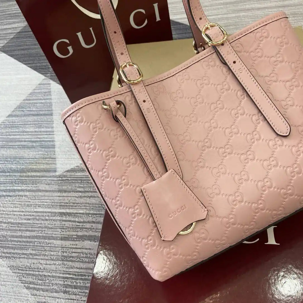 Gucci 847456 GG Emblem medium tote bag Pink