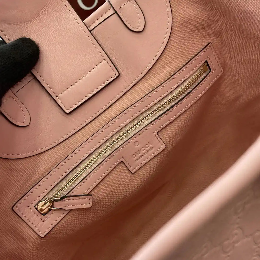 Gucci 847456 GG Emblem medium tote bag Pink