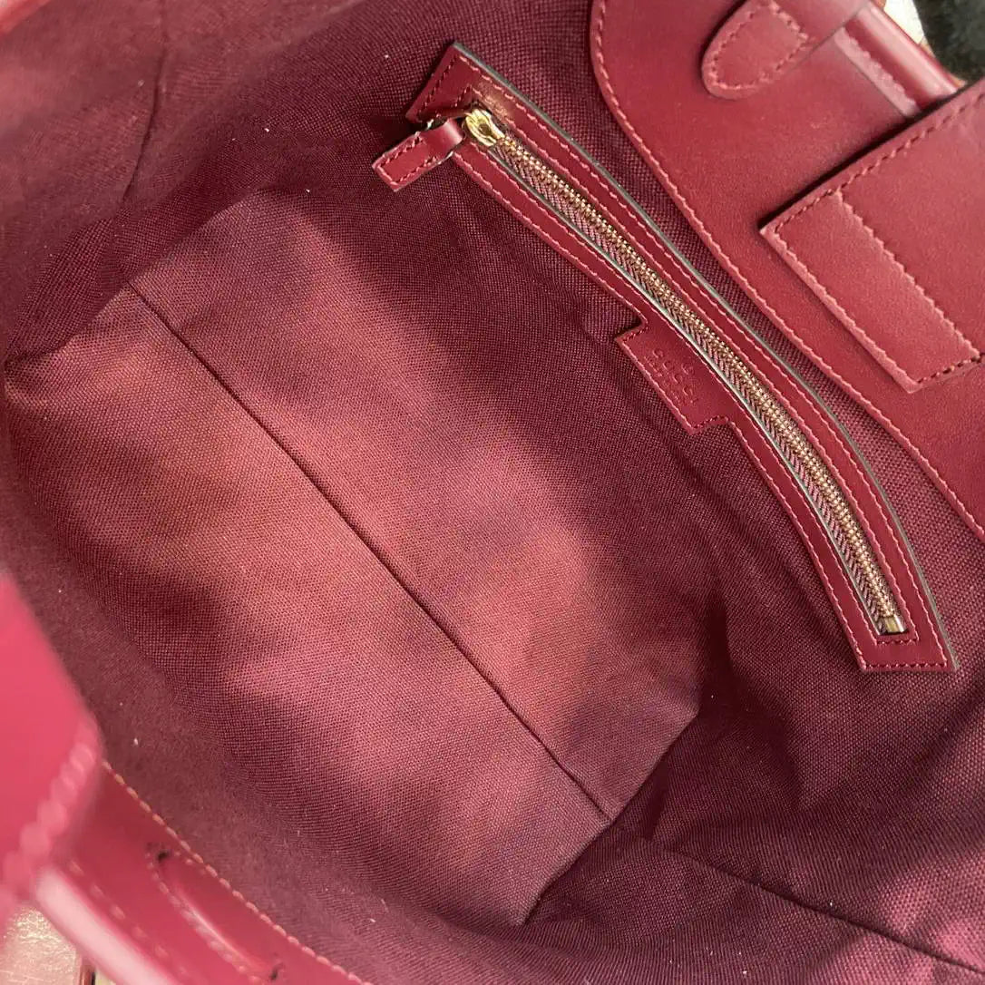 Gucci 847456 GG Emblem medium tote bag Red