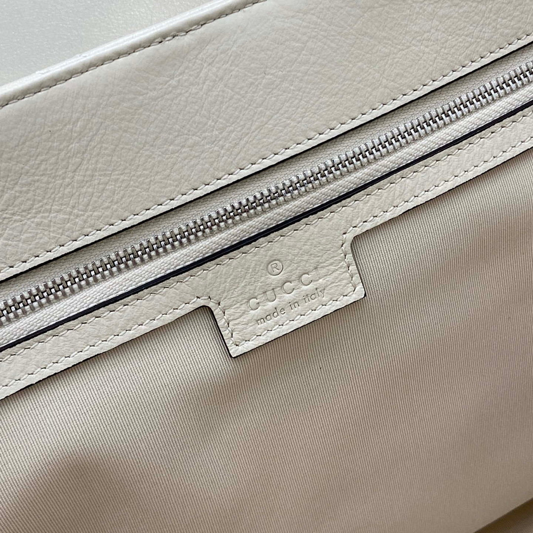 Gucci 850659 GG Marmont Large Shoulder Bag White