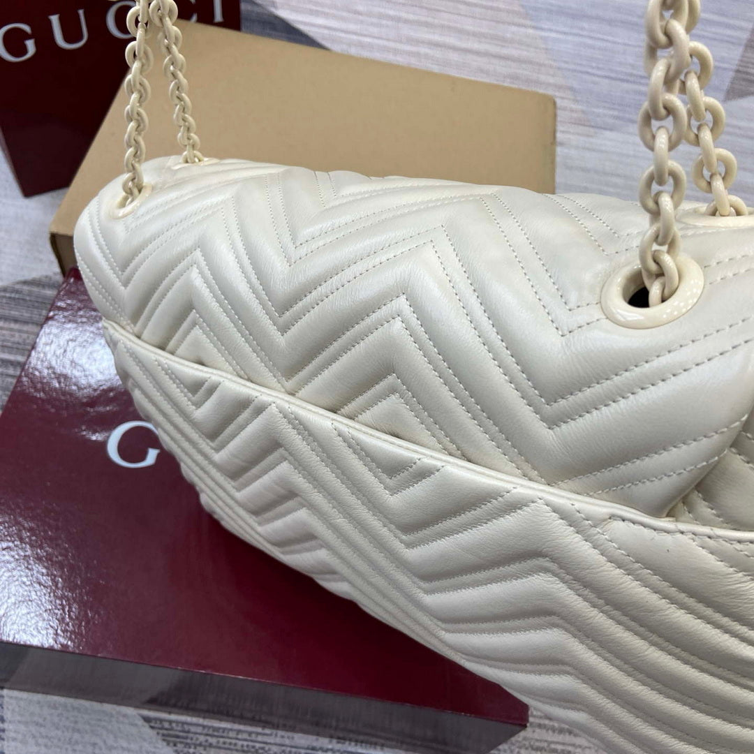 Gucci 850659 GG Marmont Large Shoulder Bag White