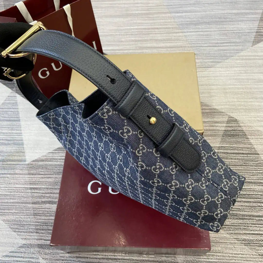 Gucci 850926 Gucci Beatrix Medium Tote Bag Navy Blue GG canvas