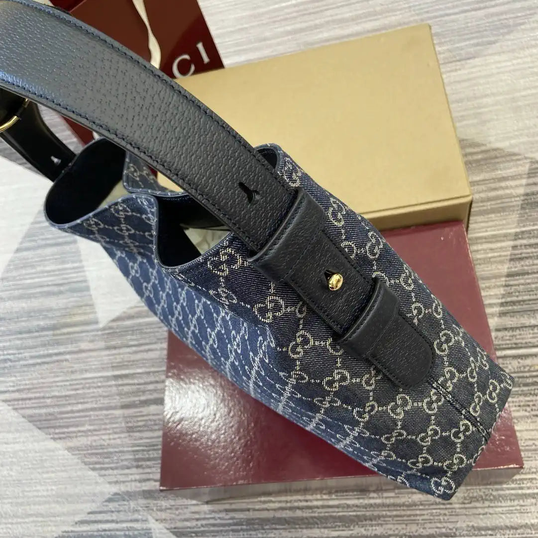 Gucci 850926 Gucci Beatrix Medium Tote Bag Navy Blue GG canvas