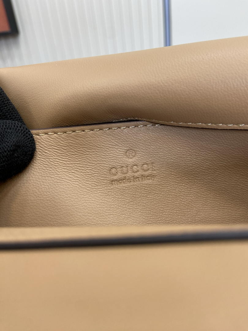 Gucci 857362 Large Shoulder With Chain Bag Leather Brown Pink GG