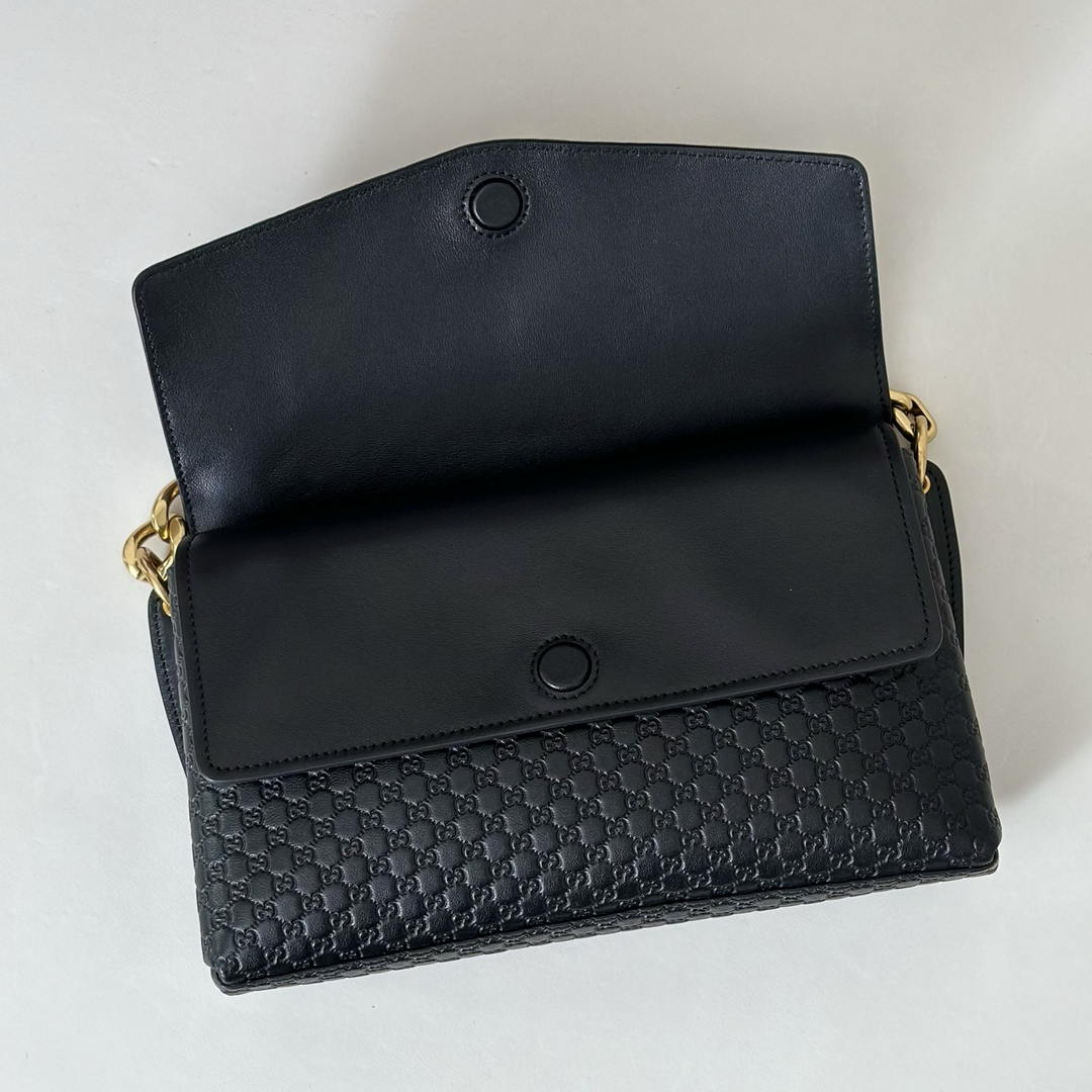 Gucci 857622 Medium Shoulder Bag Leather Black GG