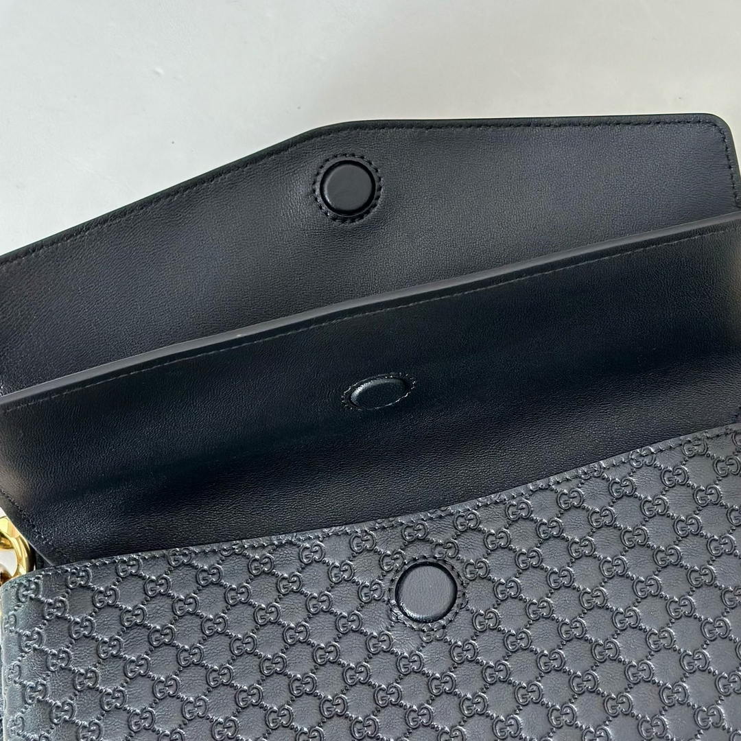 Gucci 857622 Medium Shoulder Bag Leather Black GG